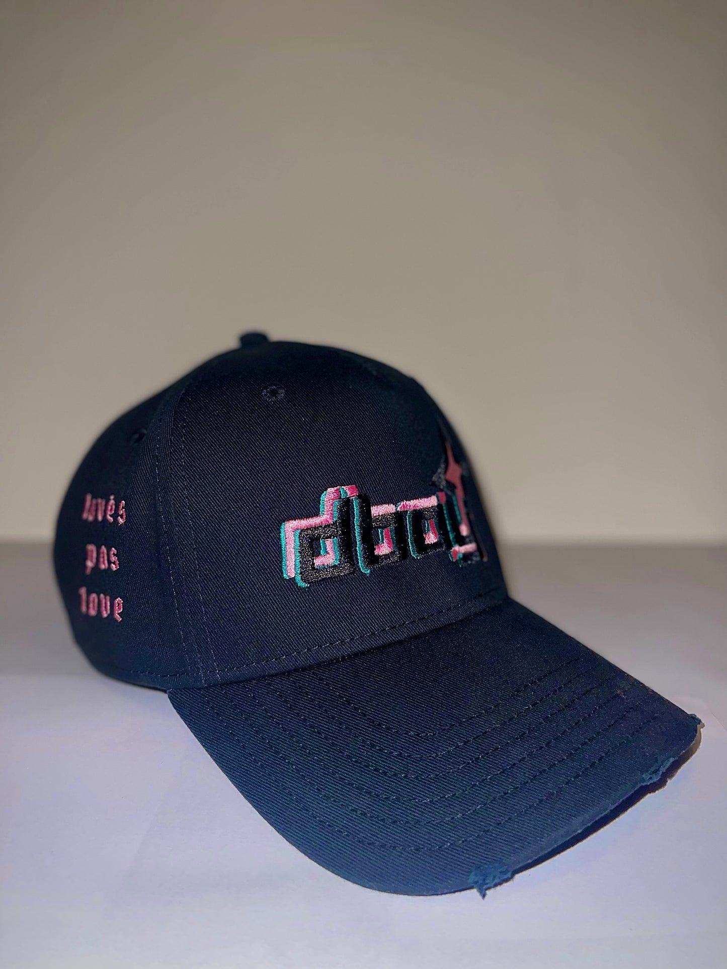 ‘DBOY’ BLACK FITTED CAP