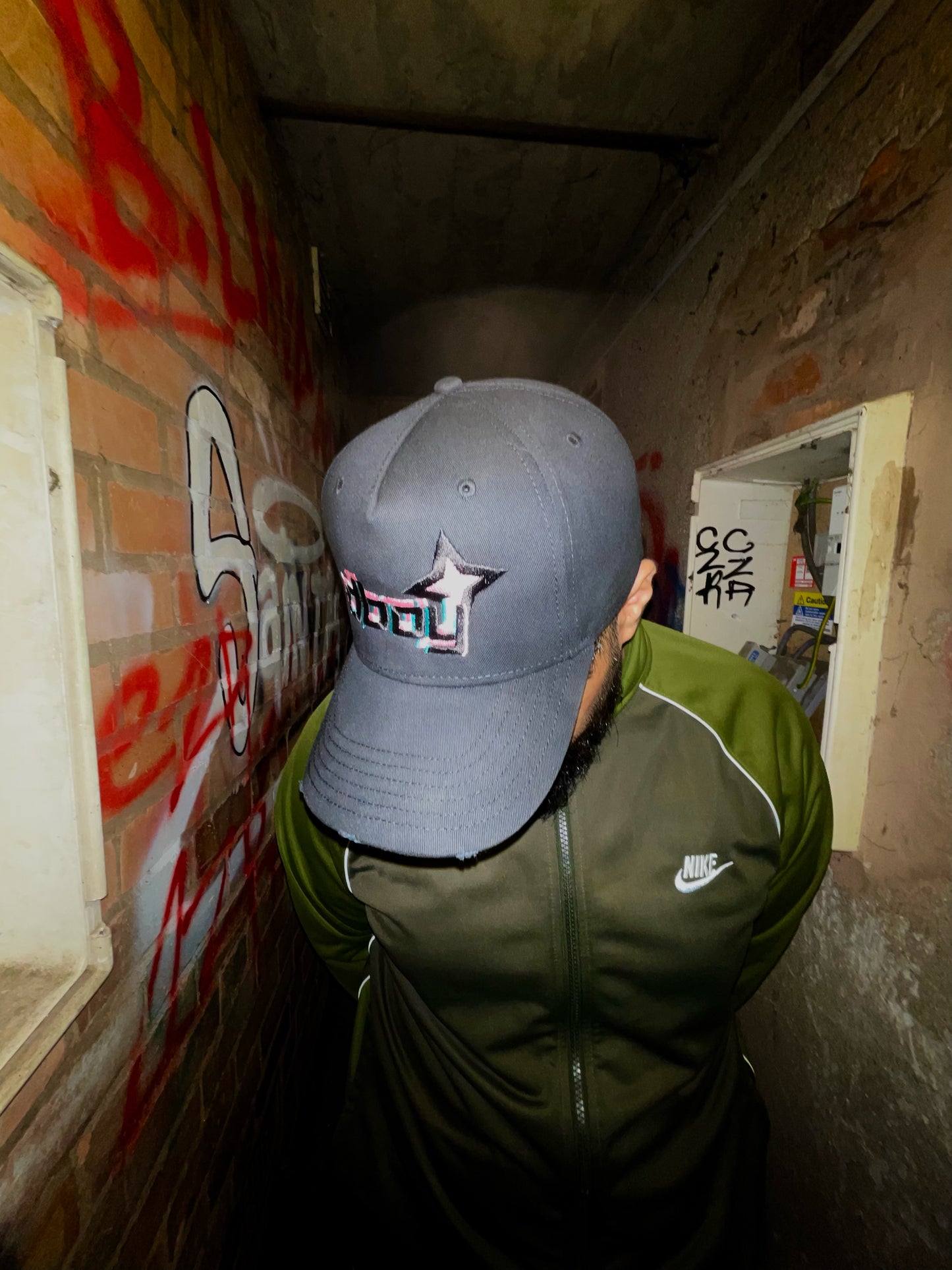 ‘DBOY’ BLACK FITTED CAP